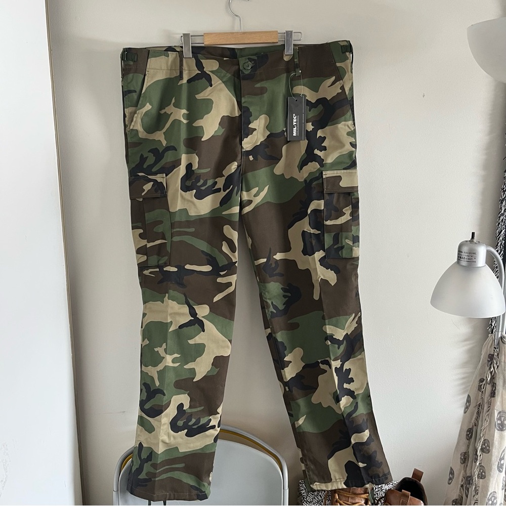 Mil-Tec Green and Brown Cargo Pants with Camouflage Pattern
